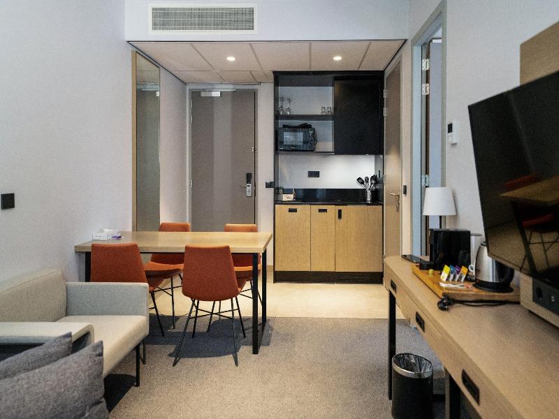 Executive Residency by Best W. Amsterdam Airport image