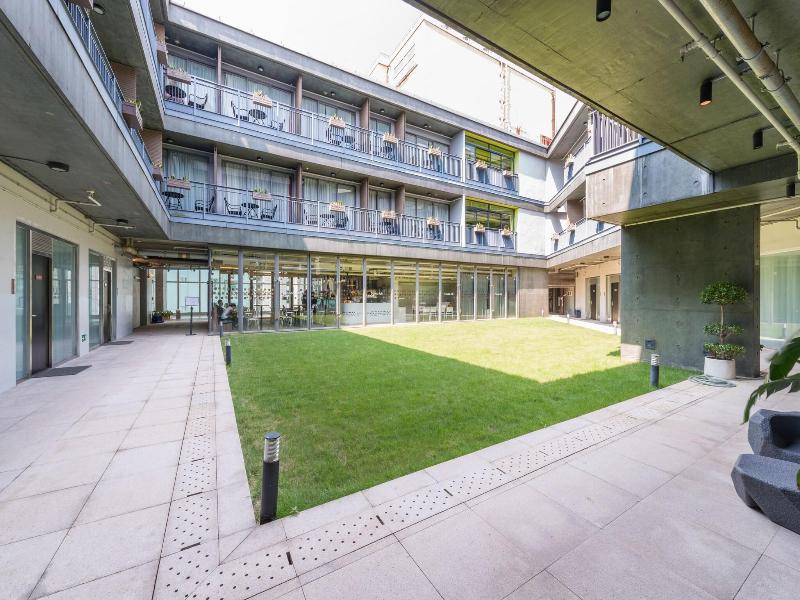 Y Loft image