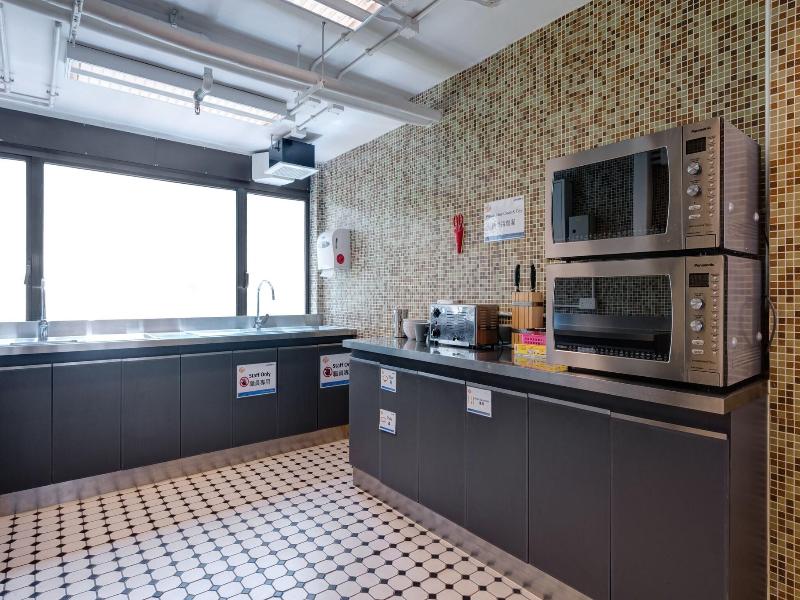 Yha Mei Ho House Youth Hostel image