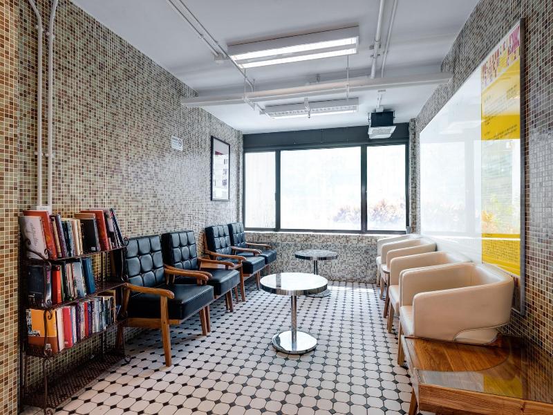 Yha Mei Ho House Youth Hostel image