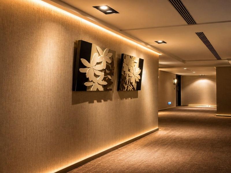 The Cloud Hotel image