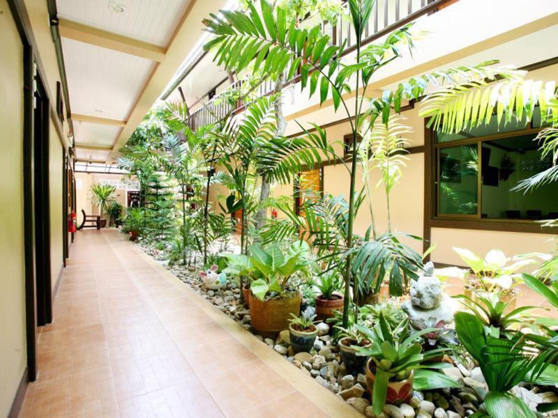 Baan Na Khon Hotel
