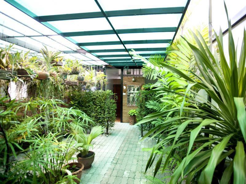 Baan Na Khon Hotel