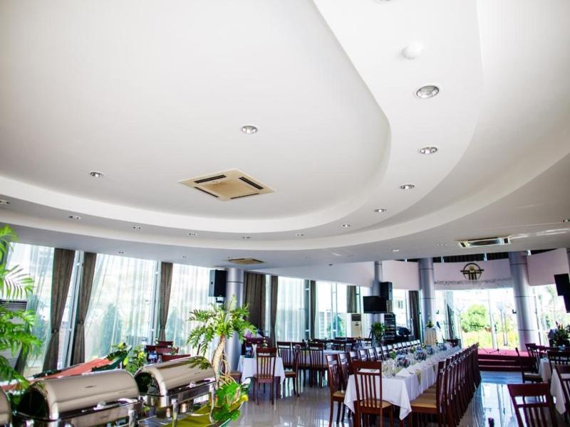 River Hotel Ha Tien image 2