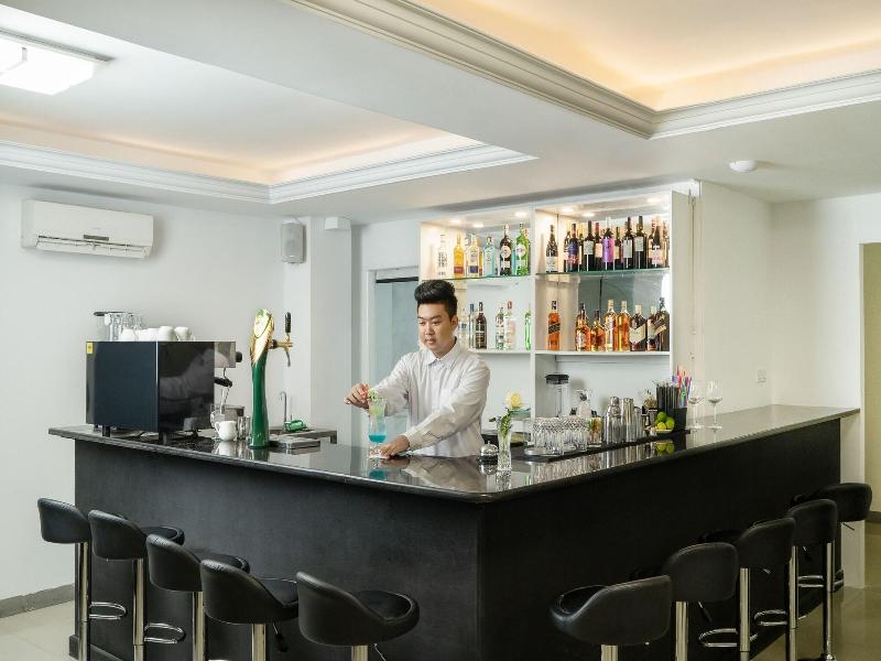 The Hub Hotel image