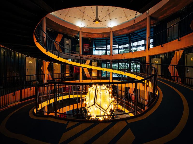 Hivetel image