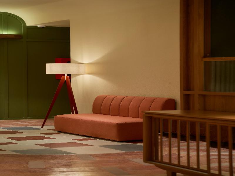 Len Hotel image