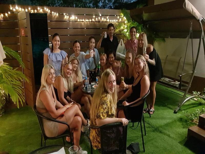 Top Hostel Samui image