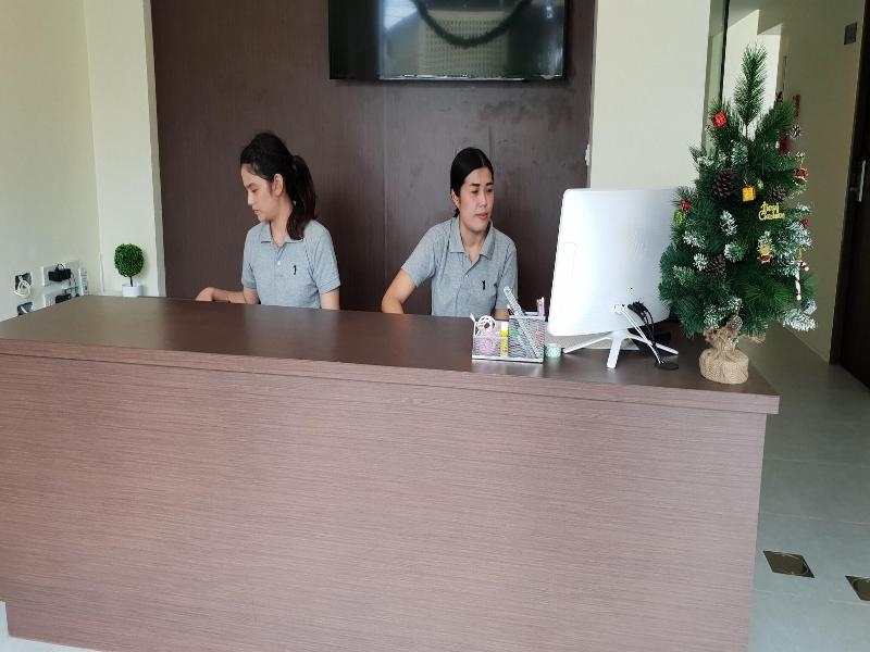 Top Hostel Samui image