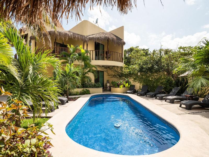 Villas Akalan image
