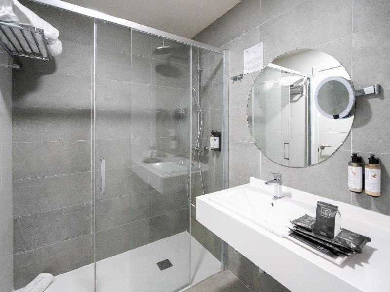 Bilbao City Center by Abba Suites image