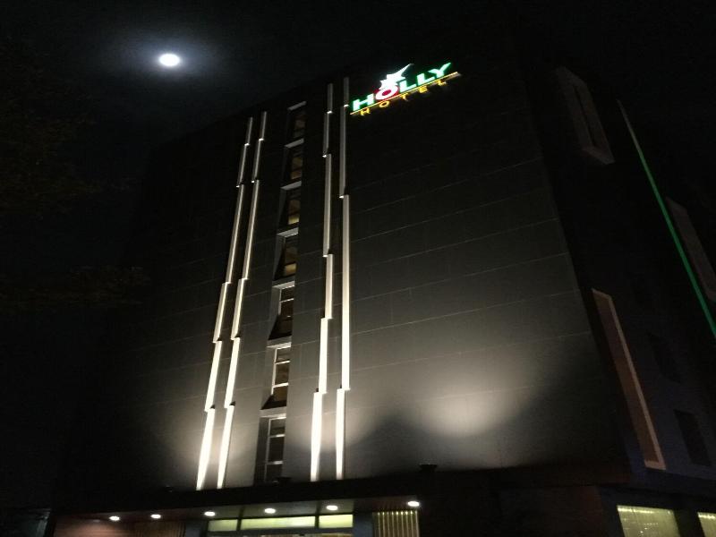 Holly Hotel Myanmar image