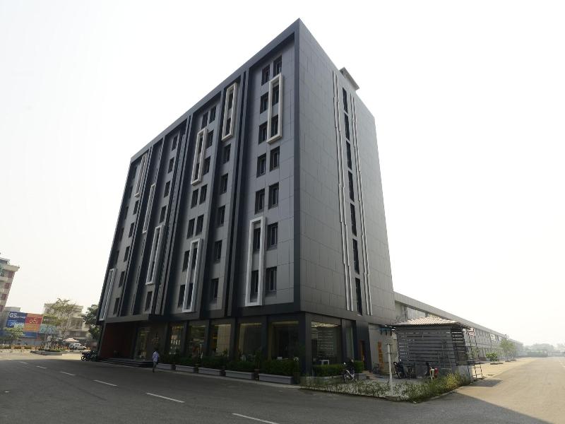 Holly Hotel Myanmar image
