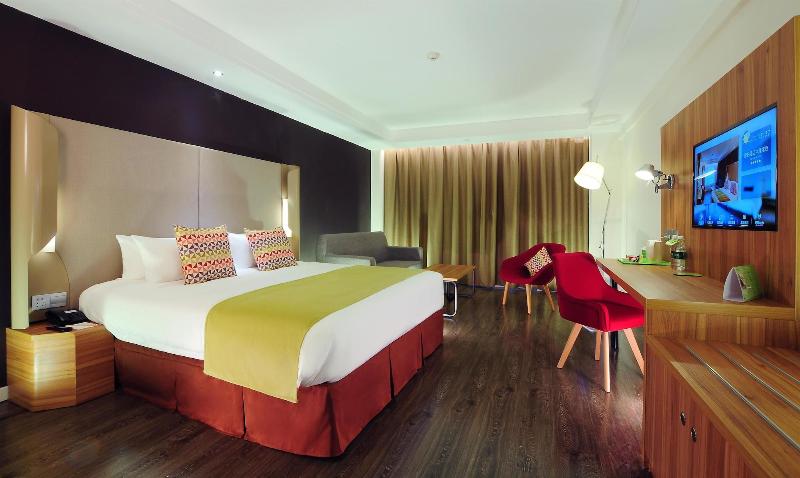 Campanile Hotel Xi An Giant Wild Goose Pagoda image