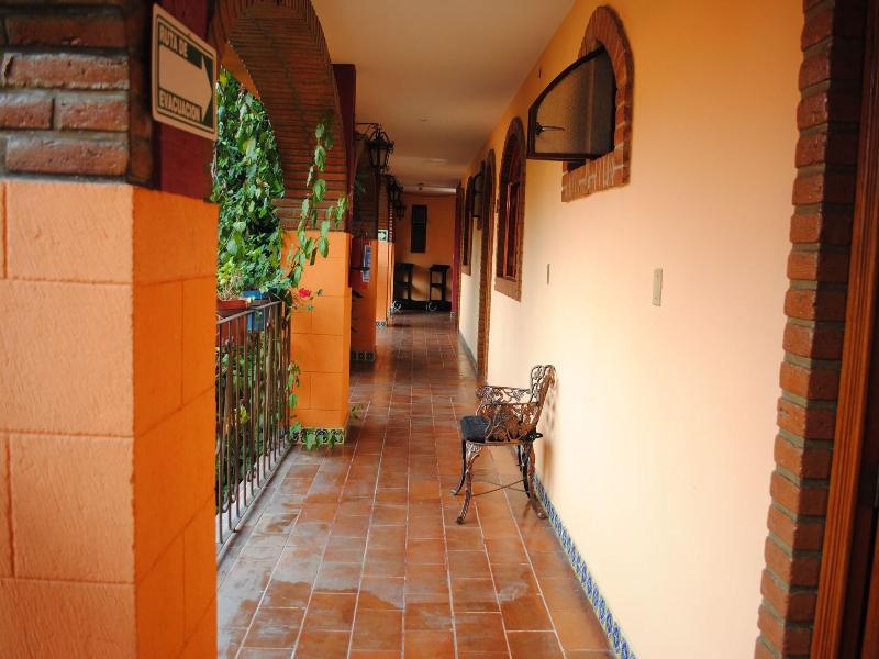Posada La Casona De Cortes