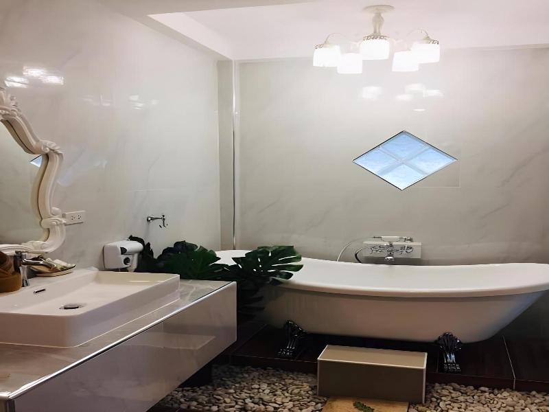 Bee Orchid Pool Villa — photo 30