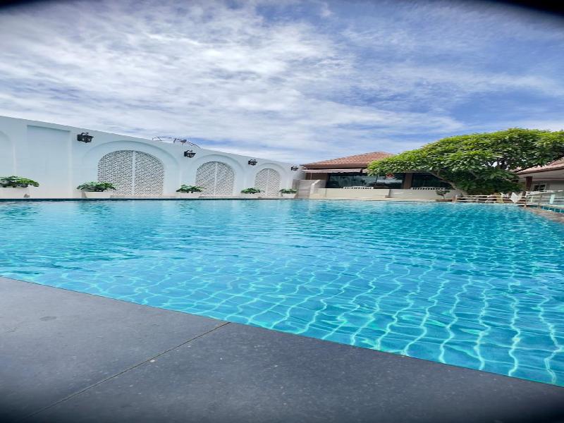 Bee Orchid Pool Villa image