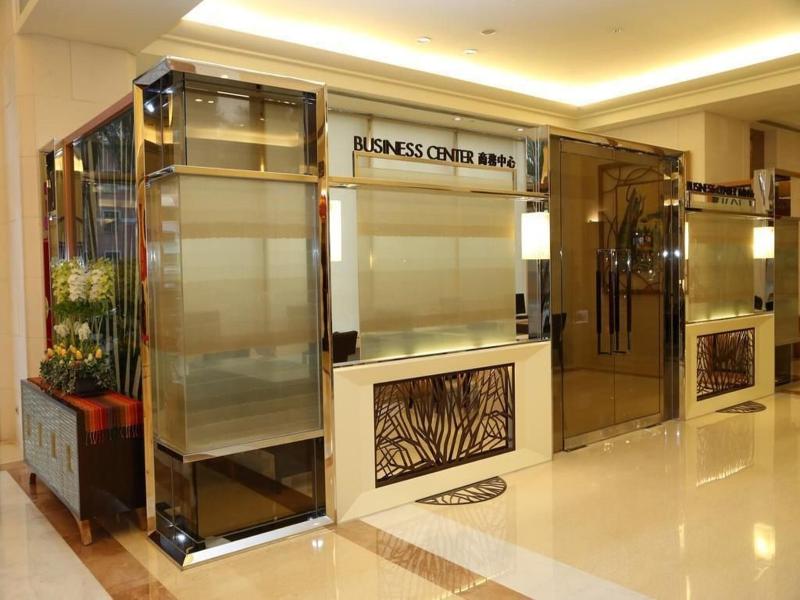 Nice Prince Hotel image