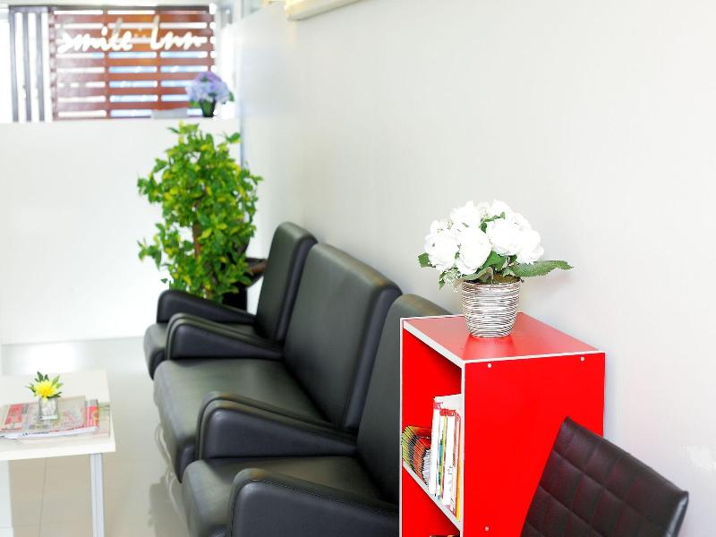 Smile Inn image