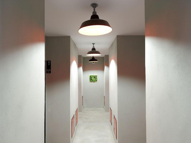 Smile Inn image