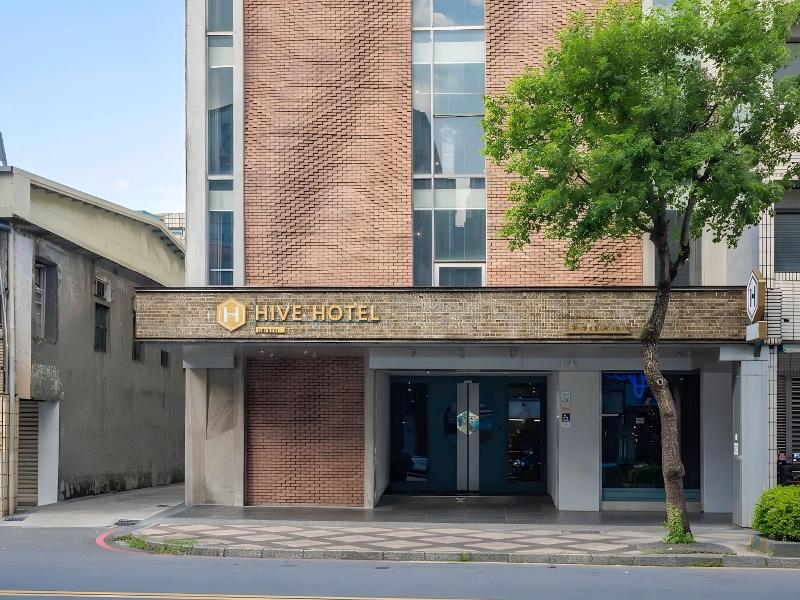 Hive Hotel image