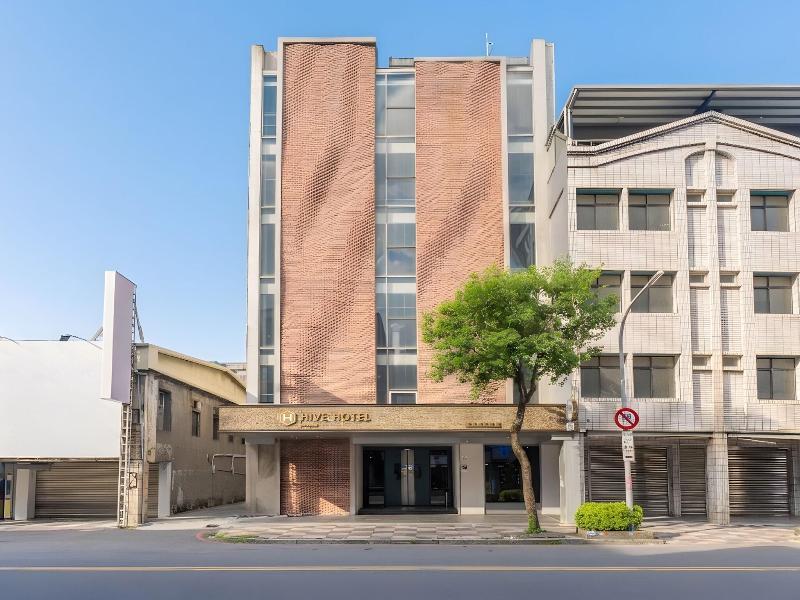 Hive Hotel image