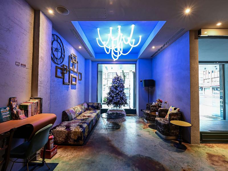Hive Hotel image