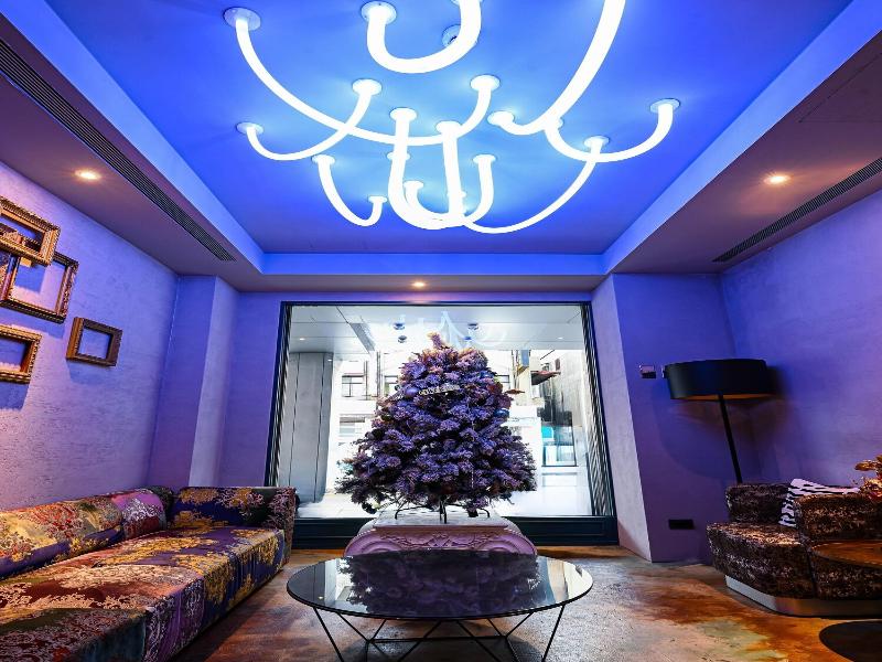 Hive Hotel image