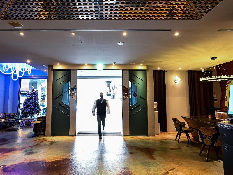 Hive Hotel image