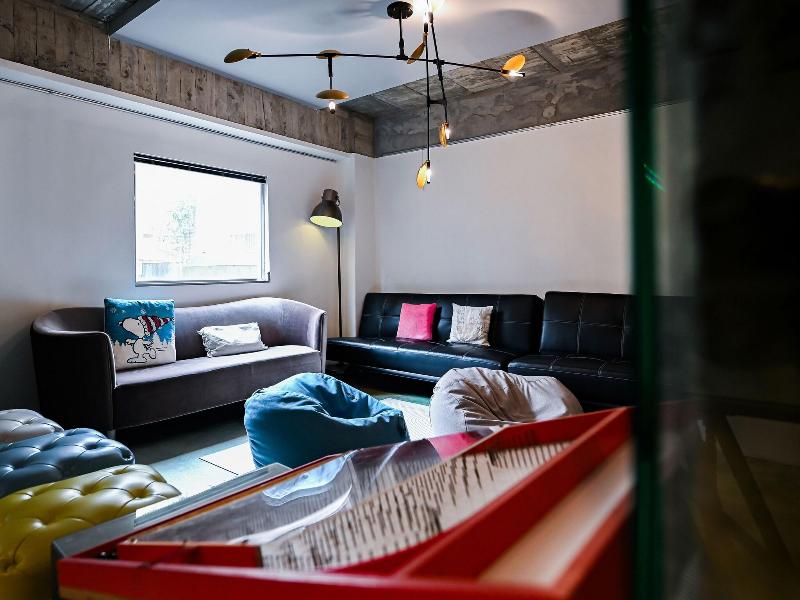 Hive Hotel image