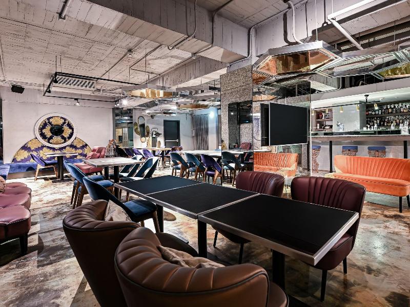 Hive Hotel image