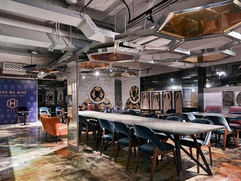 Hive Hotel image