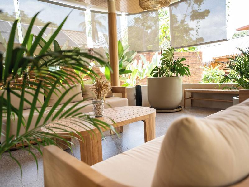 Long Beach Chalet
