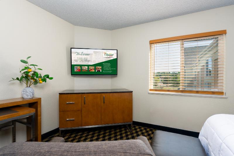Mcm Elegante Suites image