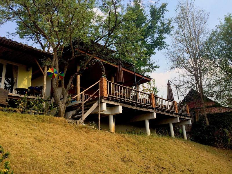 Him Naam Pai Resort image