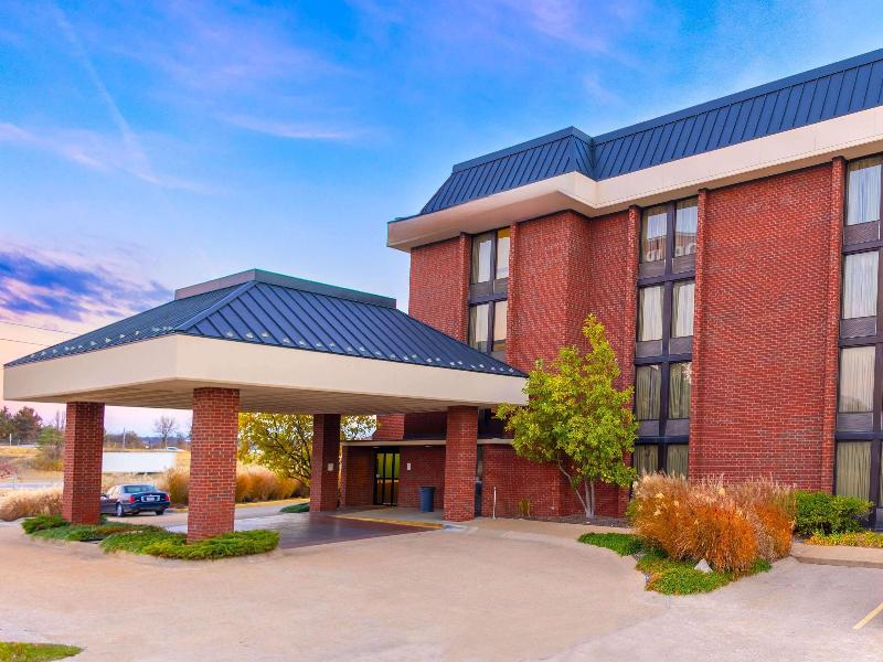 Heritage Inn & Suites St Louis/Fenton Trademark
