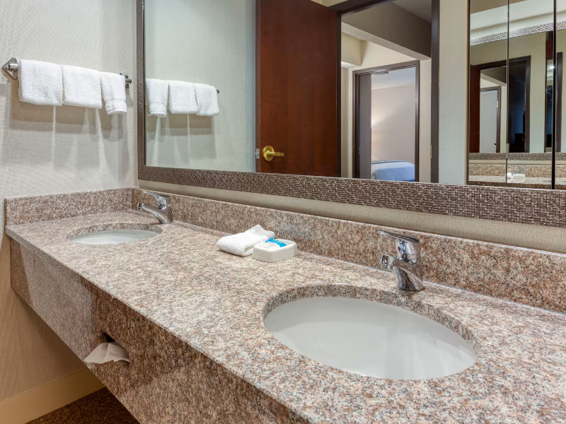 Heritage Inn & Suites St Louis/Fenton Trademark image