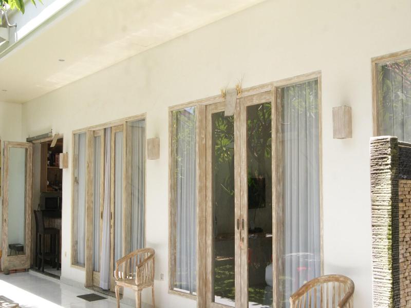 Sugiras Living Guest House image