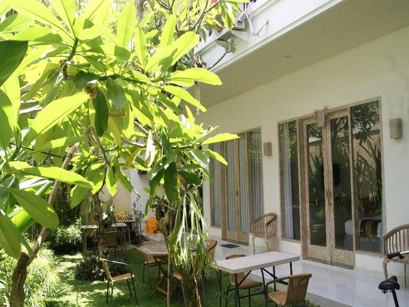 Sugiras Living Guest House image