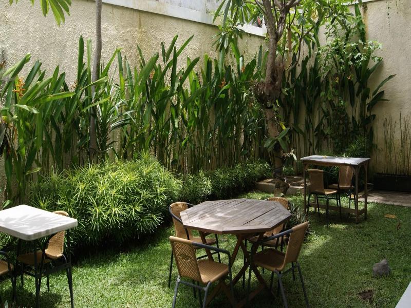 Sugiras Living Guest House image