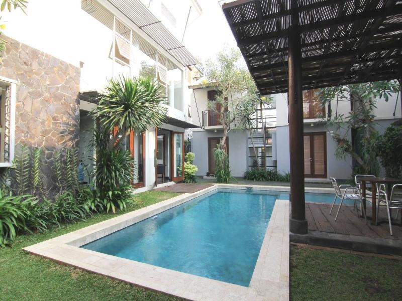 Chic Quarter Residence image