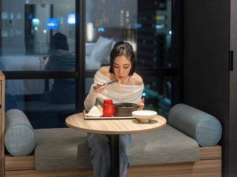 Courtyard By Marriott Osaka Honmachi image