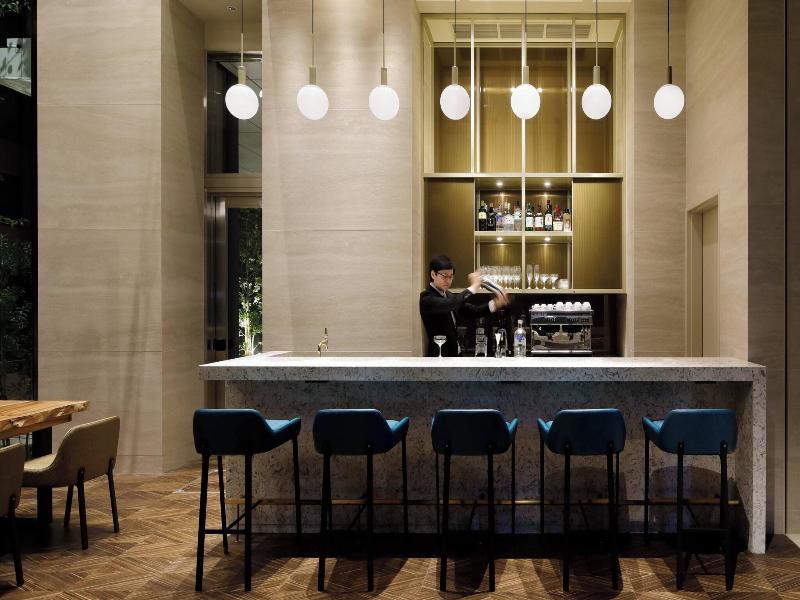 Courtyard By Marriott Osaka Honmachi image