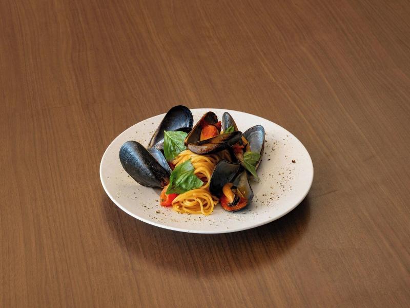 Courtyard By Marriott Osaka Honmachi image