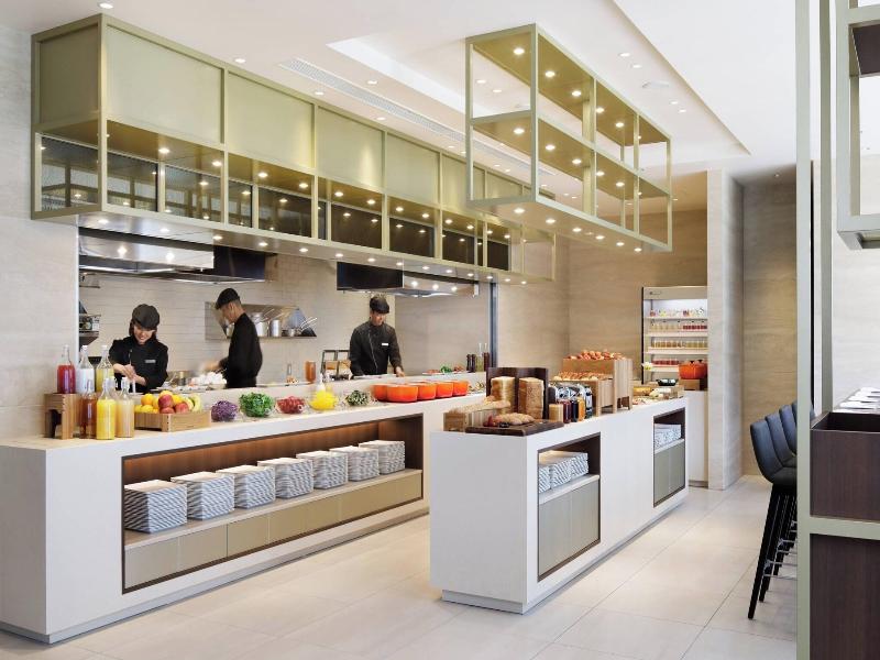 Courtyard By Marriott Osaka Honmachi image