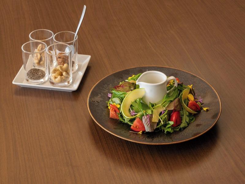 Courtyard By Marriott Osaka Honmachi image