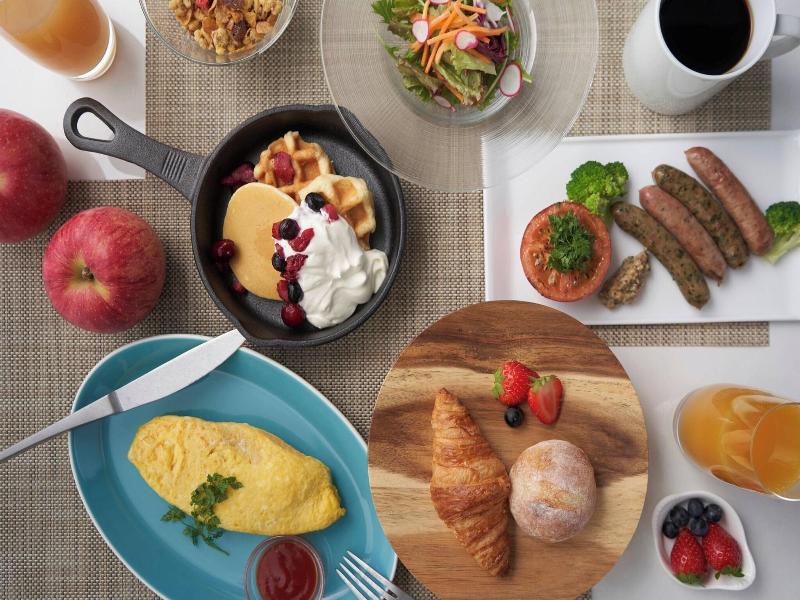 Courtyard By Marriott Osaka Honmachi image