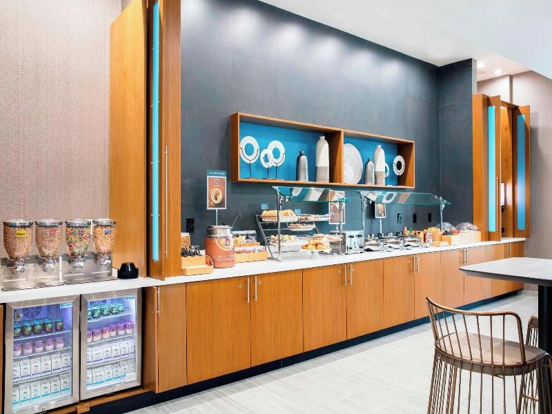 Springhill Suites Miami Doral image