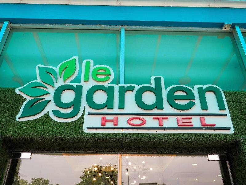 Le Garden Hotel image