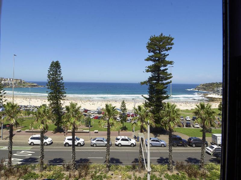 Wake Up Bondi Beach image